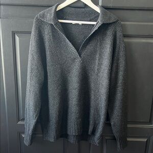 American Eagle Black Small Sweater